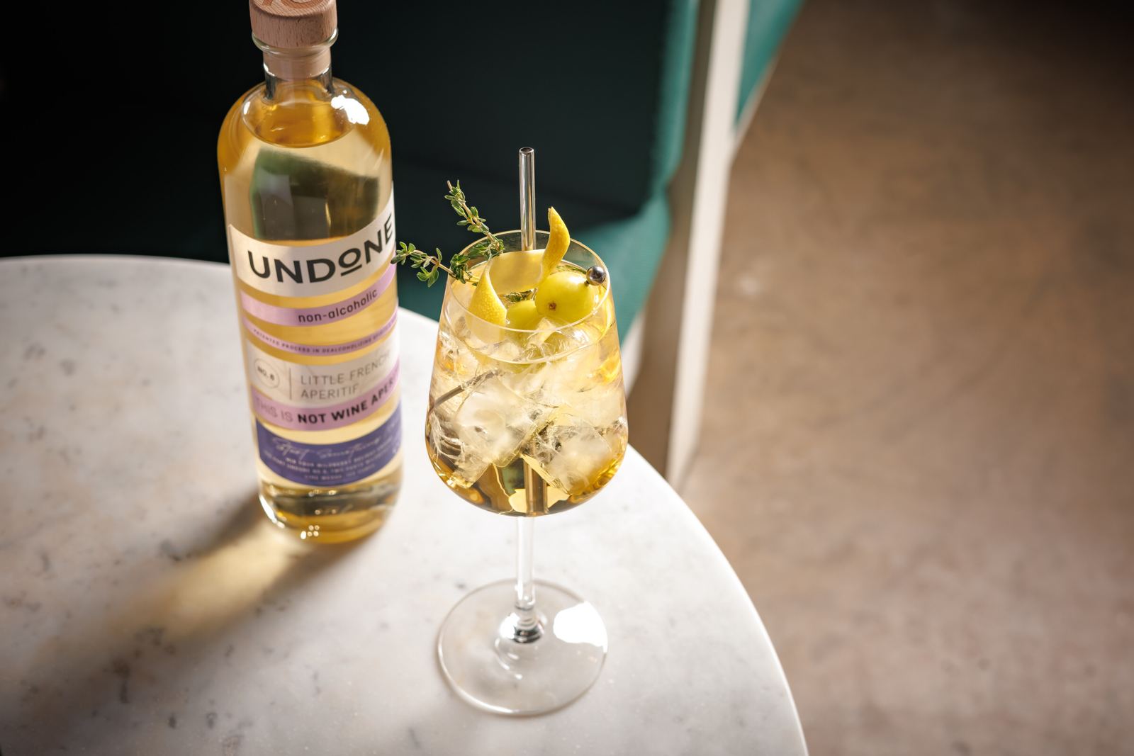 UNDONE No. 20 Pop-Up Blanc bottle with White Spritz